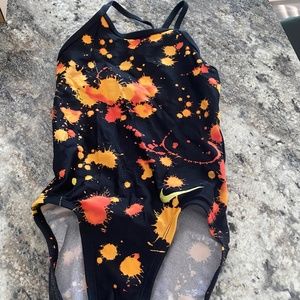 Girls Nike swim